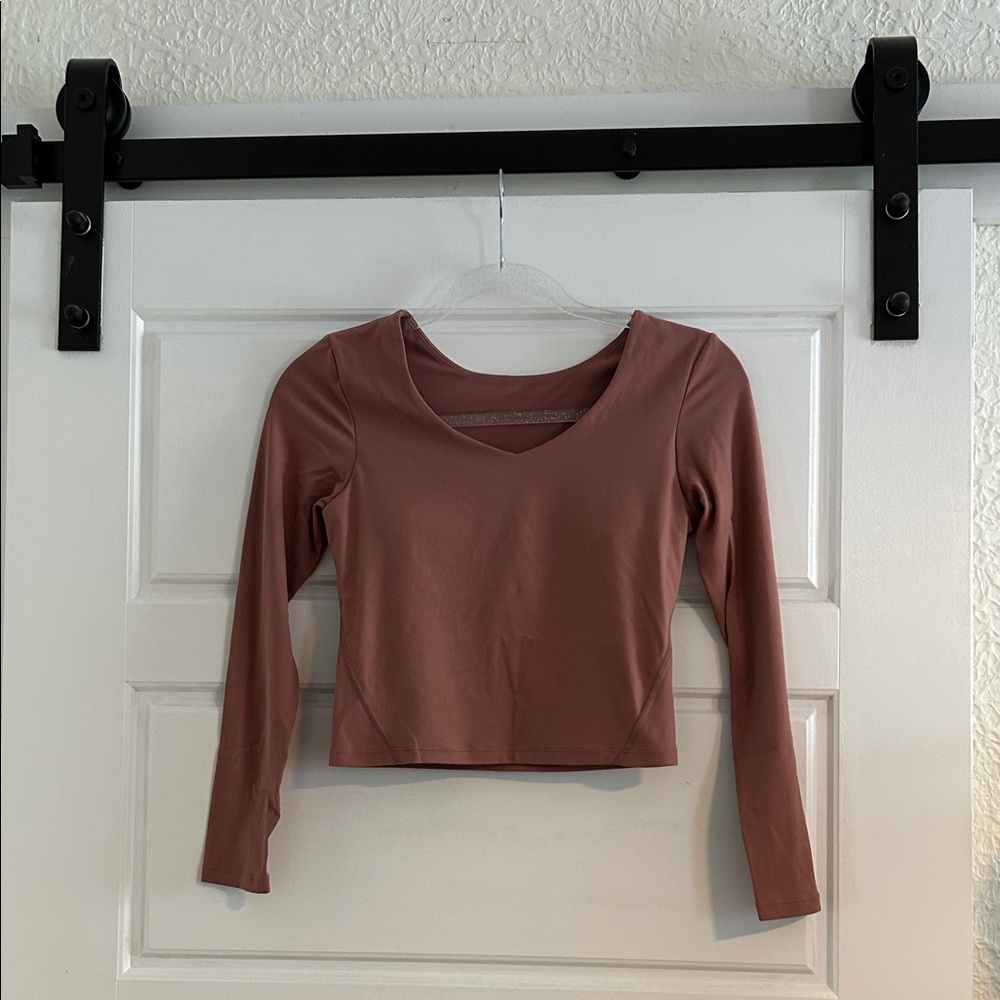 Workout V-Neck Long Sleeve Top - Mauve